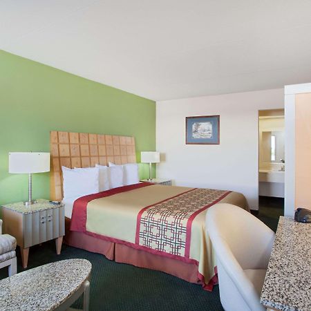 Days Inn By Wyndham Greeneville Buitenkant foto