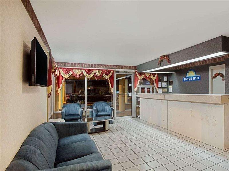Days Inn By Wyndham Greeneville Buitenkant foto