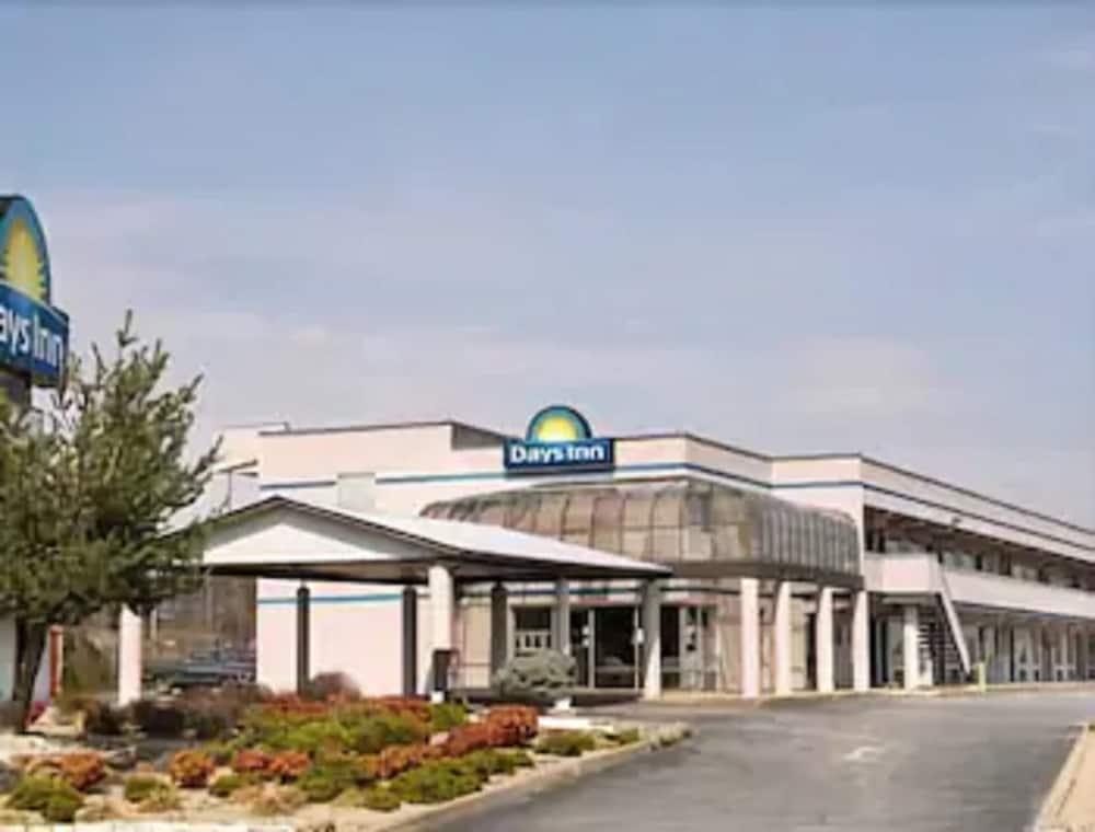Days Inn By Wyndham Greeneville Buitenkant foto