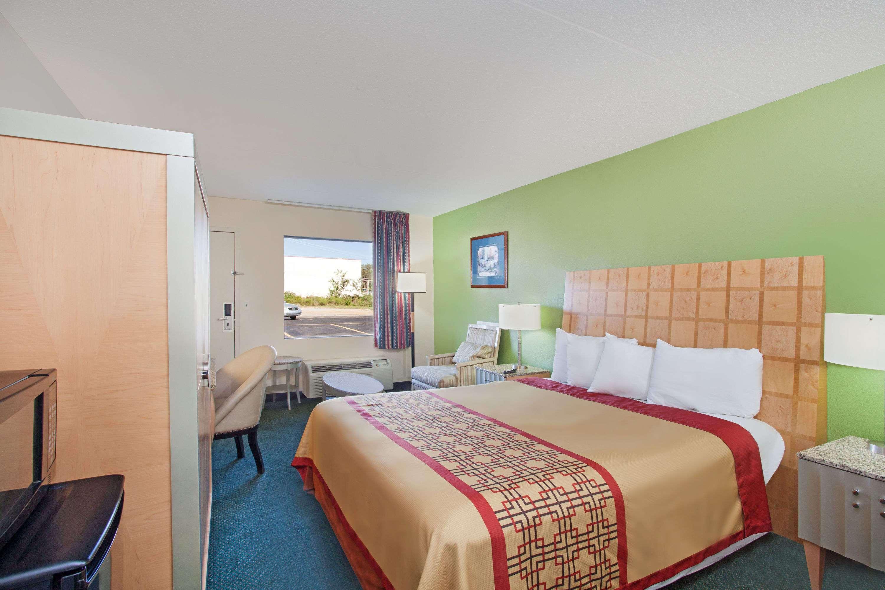 Days Inn By Wyndham Greeneville Buitenkant foto