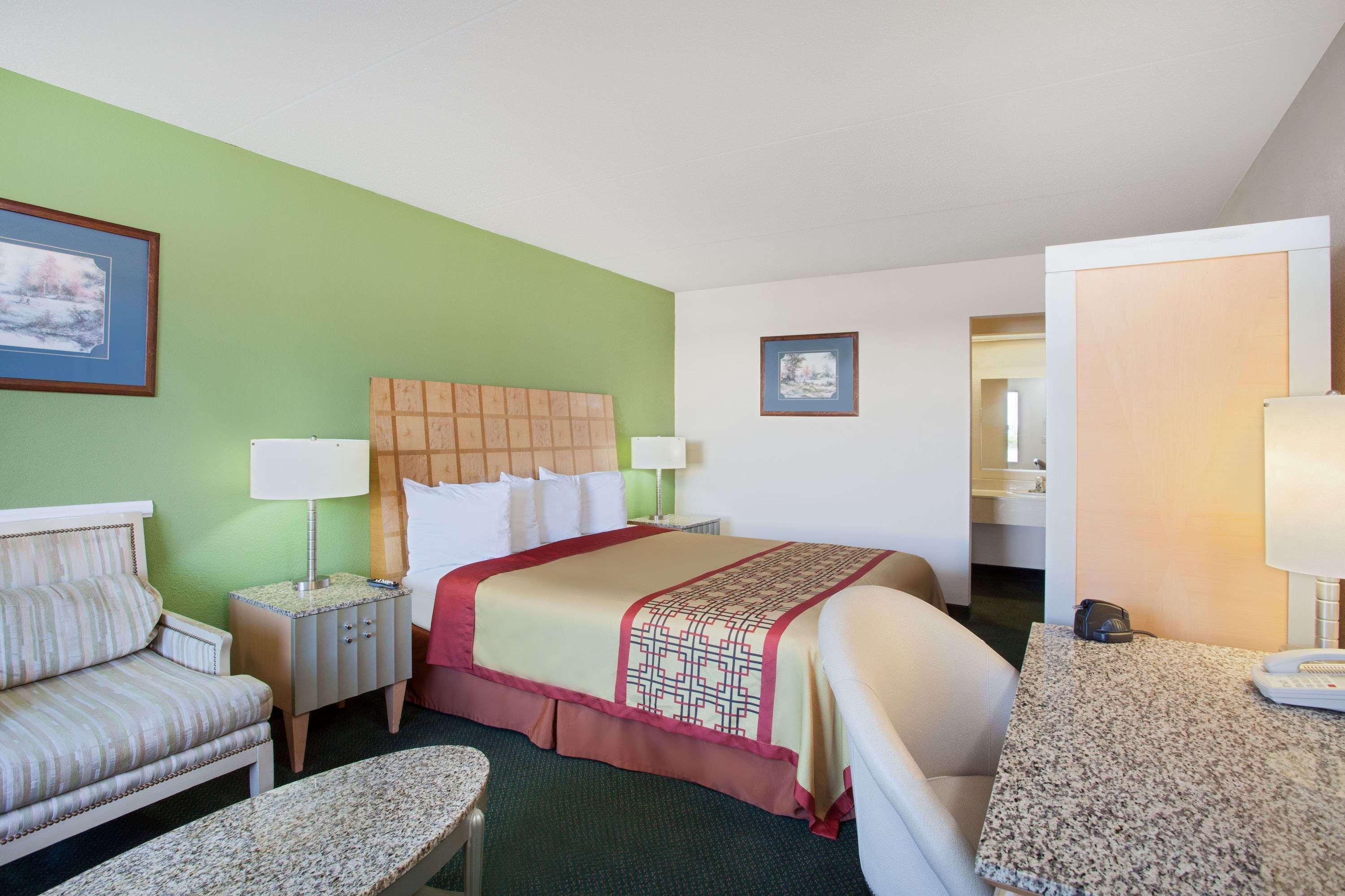 Days Inn By Wyndham Greeneville Buitenkant foto