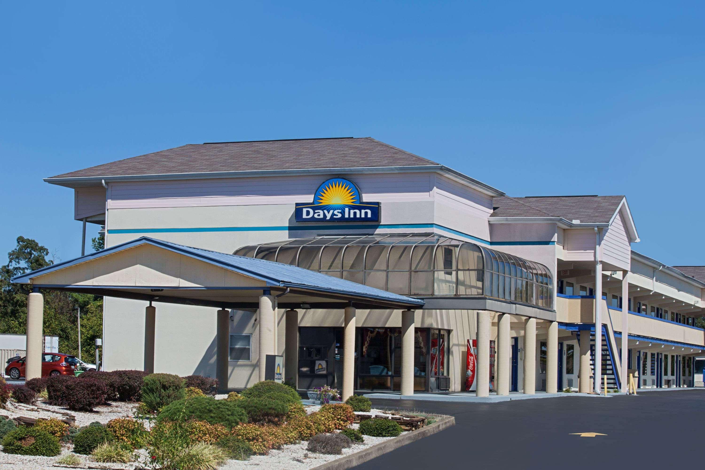 Days Inn By Wyndham Greeneville Buitenkant foto